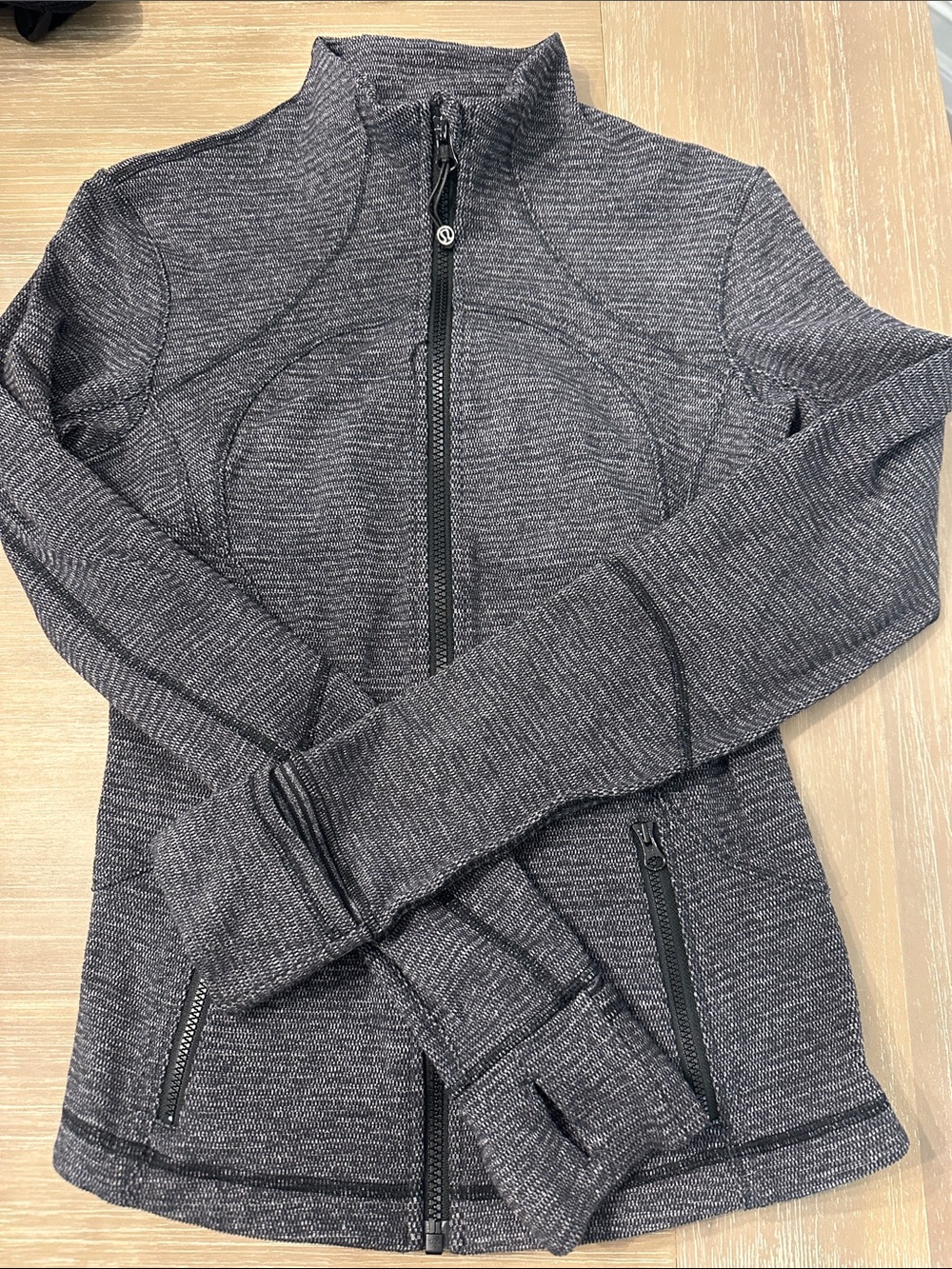 lululemon athletica Heathered Charcoal Gray Long Sleeve Jacket